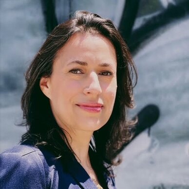 Photo of Claire Davis